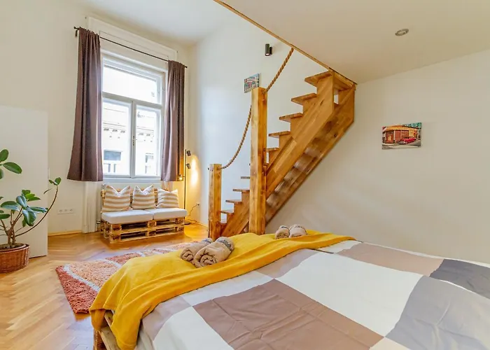 Supercentral Boutique Suite